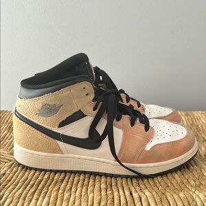 Air Jordan Sneakers in Apricot / Black and White - Youth